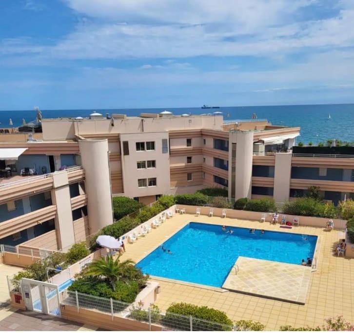 Joli Appartement Avec Piscine แซ็ต ภายนอก รูปภาพ